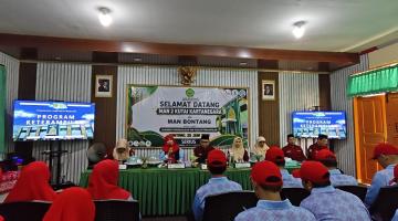 Kunjungan MAN 2 Kukar ke MAN Bontang dalam Rangka Sharing Program Ketrampilan
